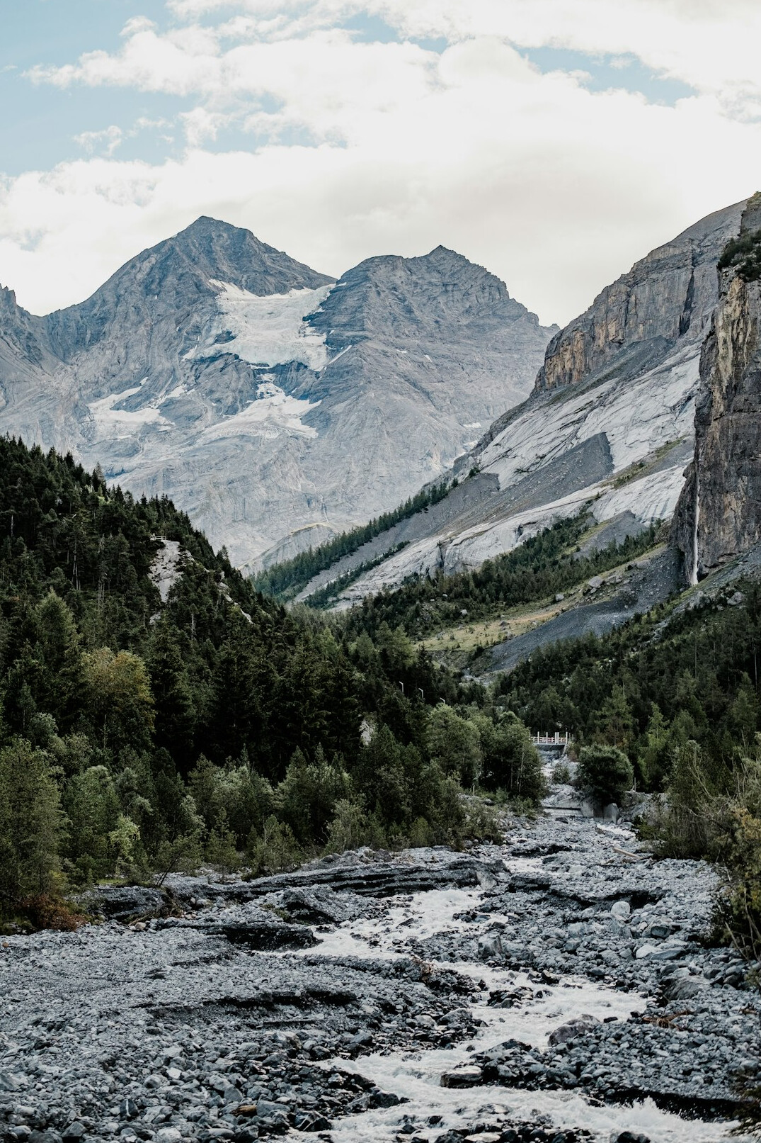 swiss alps fact checkers